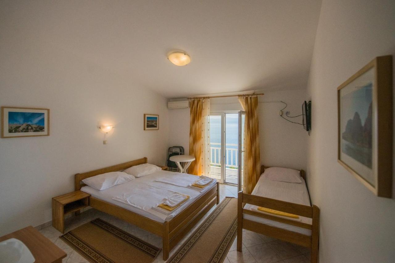 Villa Katarina Оміш Екстер'єр фото
